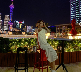 IU、刘仁娜、宋慧乔、Krystal、朴信惠...和韩国国民女神学习令人倾心的情人节约会穿搭！ 美美日记,meimeiriji.com