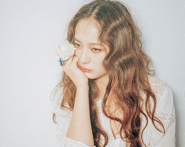 IU、刘仁娜、宋慧乔、Krystal、朴信惠...和韩国国民女神学习令人倾心的情人节约会穿搭！ 美美日记,meimeiriji.com