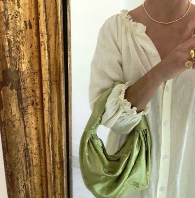 睡醒不用换衣直接上街！除了是一件睡衣，也能作为工作服甚至新娘礼服...Sleeper的时髦设计款颠覆你对睡衣的看法！ 美美日记,meimeiriji.com