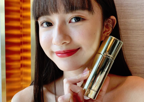 过去几年默默卖，今年高调升级的娇兰24K纯金光粉底液！一抹好命感十足，肤况晋升头等舱，整天都有金致光！ 美美日记,meimeiriji.com