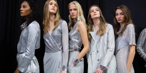 【米兰时装周】Emporio Armani 为你摘星星！一系列星空装、玫瑰色单品太梦幻 美美日记,meimeiriji.com