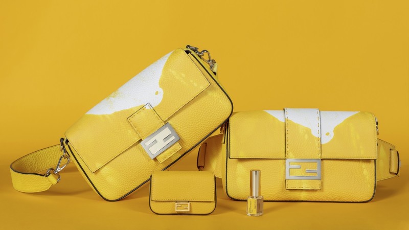 5E3BF4131F2D51580987411.jpeg 背到哪就香到哪里!FENDI携手法国顶级香氛MFK打造FENDIFRENESIA Baguette手袋,台湾3月正式开卖 美美日记,meimeiriji.com