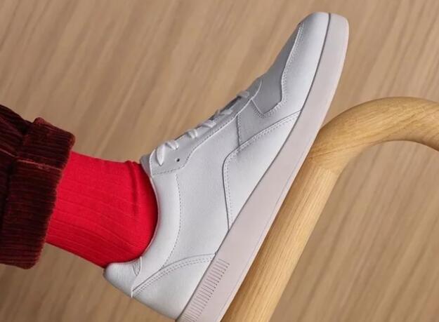 QQ截图20200222144903.jpg 抬头:Everlane的新款舒适运动鞋低于100美元 美美日记,meimeiriji.com