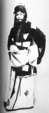 京剧表演艺术家程砚秋诞辰（歷史上的今天。中国）